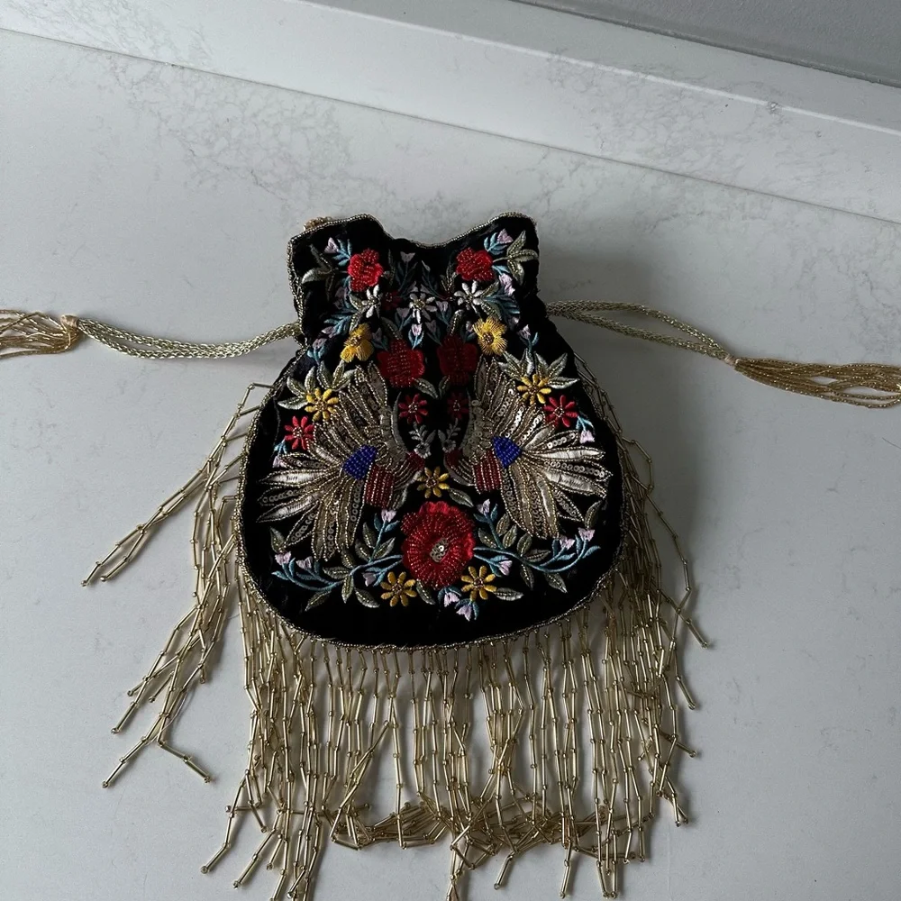 NEW Never Used Ramla Mumbai Black Velvet Multi-Colored Embroidered Beaded Bag - Picture 8 of 9